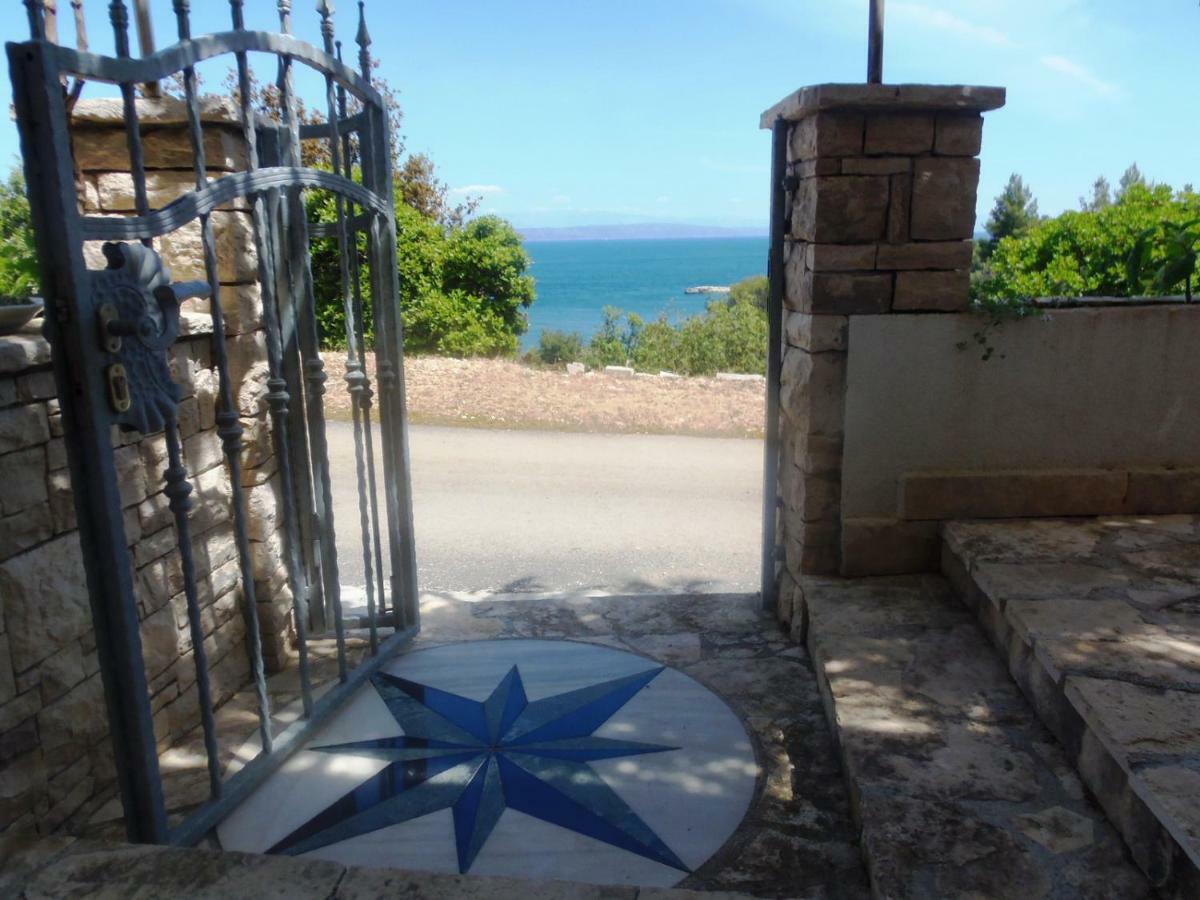 فيلا Stiniva-Stone House فيلا لوكا المظهر الخارجي الصورة